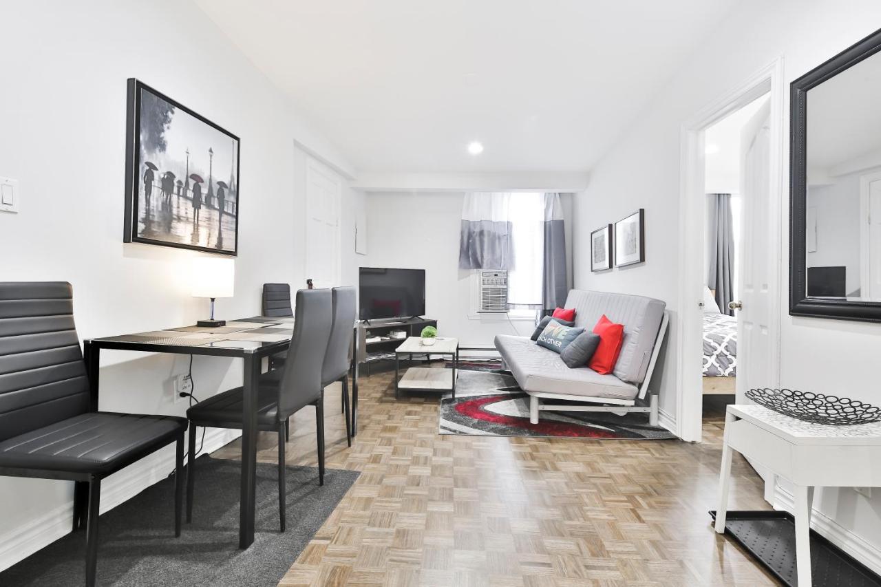 Free Parking And Central Location Montreal Exterior photo